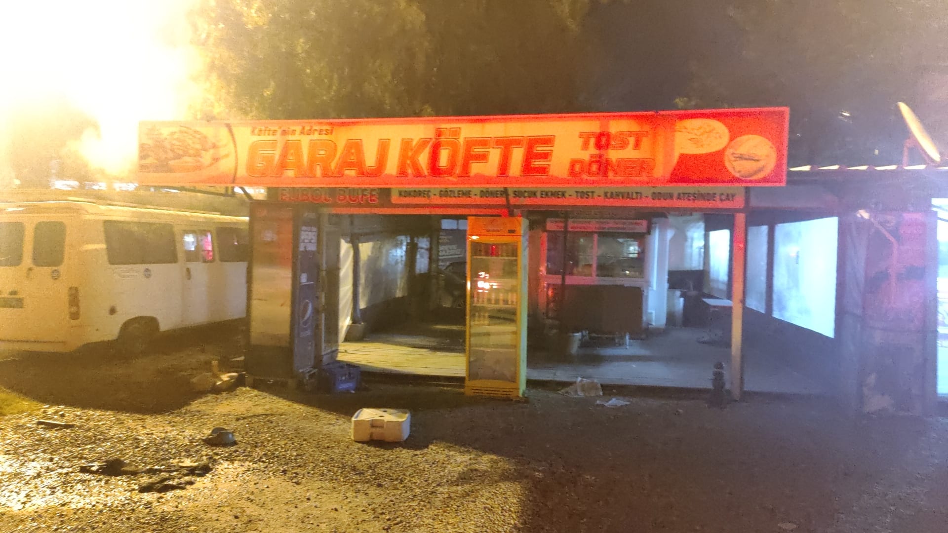 Milas Köy Garajındaki Bir İşletmede Yangın Paniği Milas’ın köy garajında bir grup çocuk, ısınmak amacıyla bir işletmeye