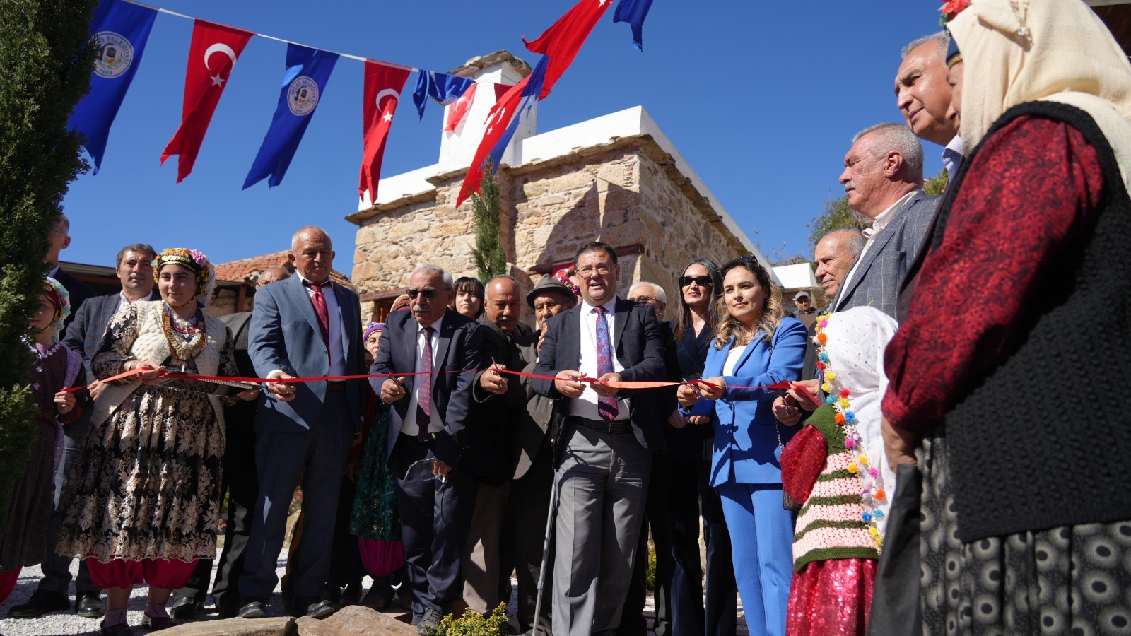 500 Yıllık Köyde Restorasyon Heyecanı