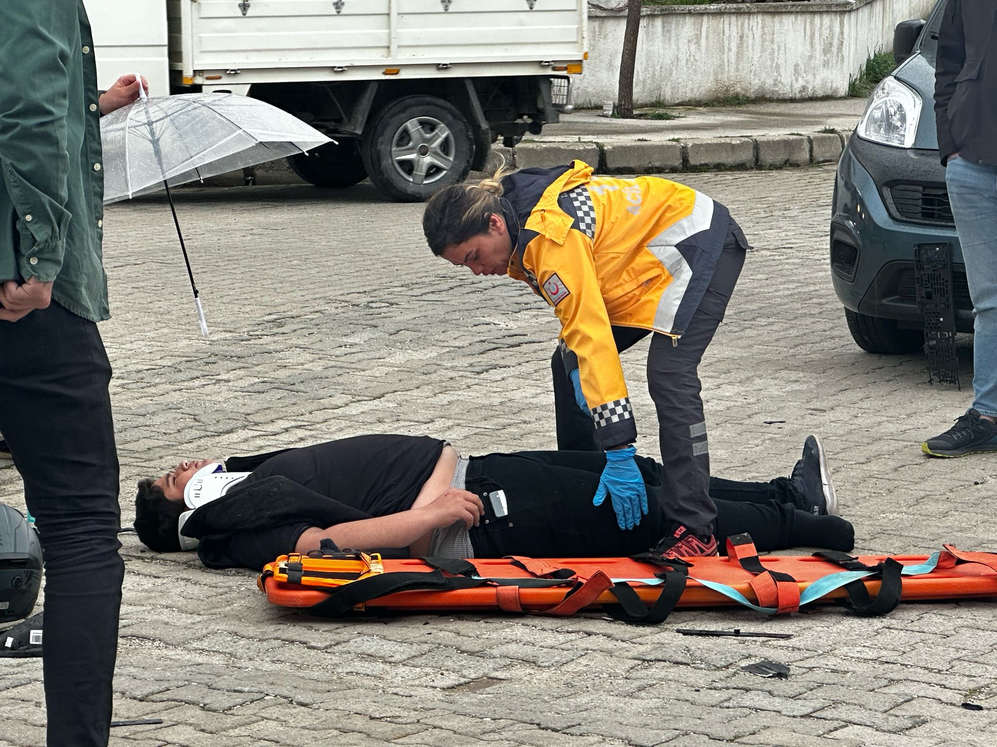 Muğla'nın Milas ilçesinde motosiklet ile otomobil çarpıştı, motosiklet sürücüsü yaralandı.