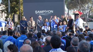 Filenin Efeleri’ne Coşkulu Karşılama