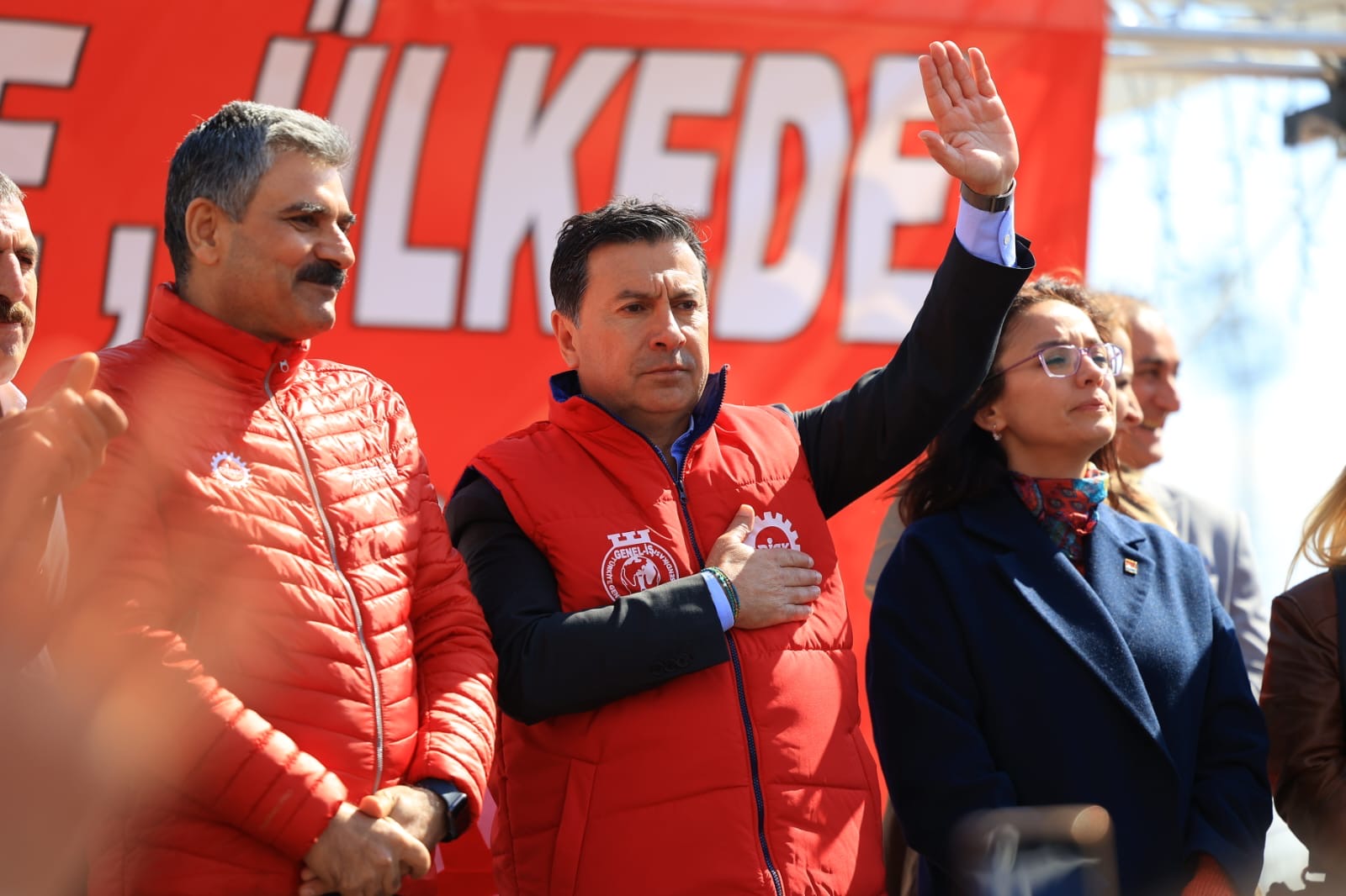 Aras: Emekçilerin Sorunlarına Toplumcu Belediyecilik Anlayışıyla Çözüm Üreteceğiz! CHP Muğla Büyükşehir Belediye Başkanı adayı Ahmet Aras, DİSK ve