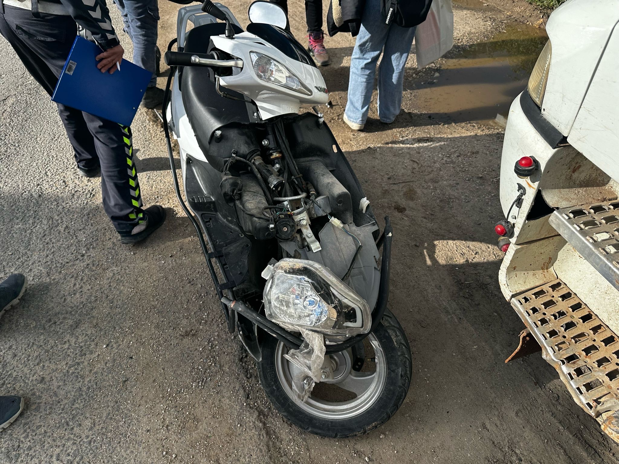 Muğla’nın Milas ilçesinde otomobil ile motosiklet çarpıştı. Bir kişi yaralandı.