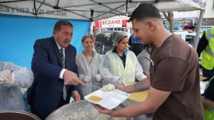 Milas Belediyesi tarafından gelenekselleşerek şehrin birlik ve beraberliğini pekiştiren iftar