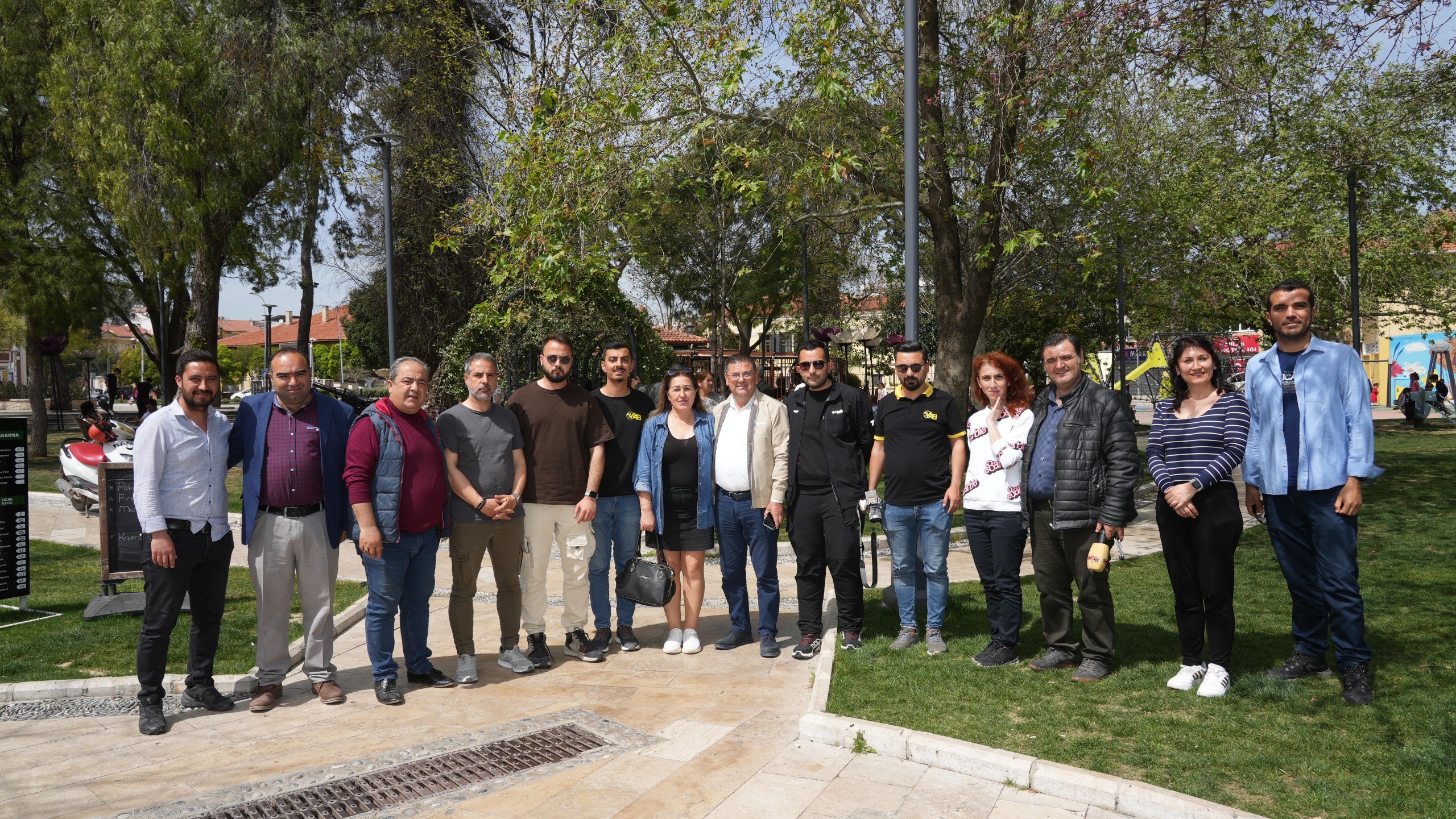 Başkan Tokat, Basın Mensuplarıyla Buluştu Milas Belediye Başkanı Muhammet Tokat, üç dönem üst üste gerçekleştirdiği