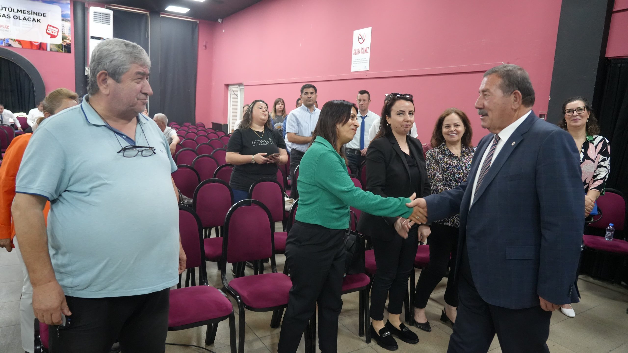 Milas Belediye Başkanı Fevzi Topuz, vatandaşlardan gelen talep ve sorunları