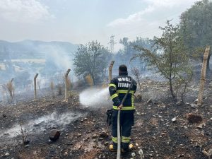 Son günlerde artan hava sıcaklıklarının anız yangını riskini ciddi şekilde