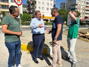 Milas Belediye Başkanı Fevzi Topuz, ilçe merkezi&nbsp;ve mahallelerdeki&nbsp;çalışmaları yerinde inceliyor.