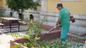 Yeni eğitim-öğretim yılının başlamasına sayılı günler kala Milas&nbsp;Belediyesi&nbsp;ilçemiz&nbsp;okullarında&nbsp;temizlik seferberliği başlattı.&nbsp;