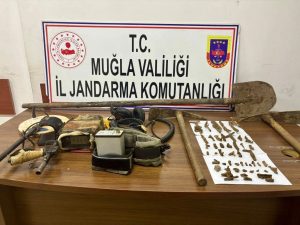 Muğla’nın Milas ilçesine bağlı Bahçeburun Mahallesi Çamköy mevkiinde, jandarma ekipleri