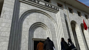 Muğla’nın Milas ilçesinde bir kişiyi bıçaklayarak öldürdüğü belirlenen 17 yaşındaki
