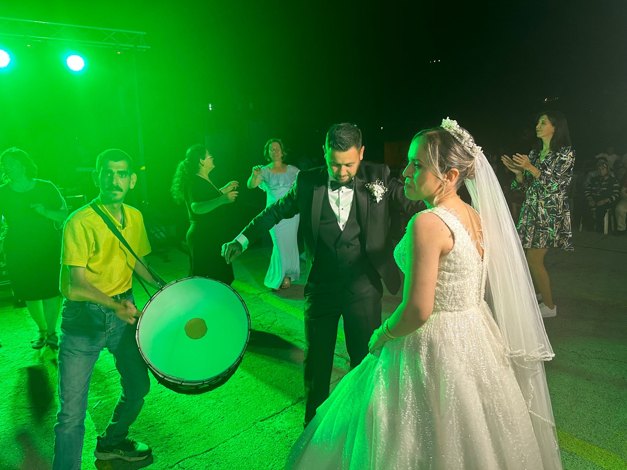 Milas’ın sevilen simalarından Muhittin Ergin, Rabia Karaca ile dünya evine