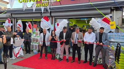 Milas’ın Cumhuriyet Mahallesi’nde yıllardır hizmet veren Güleryüz Market, artık Mini