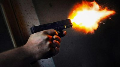 Milas’ta Silahlı Kavga: 1 Yaralı Muğla’nın Milas ilçesine bağlı Cumhuriyet Mahallesi’nde iki grup arasında henüz