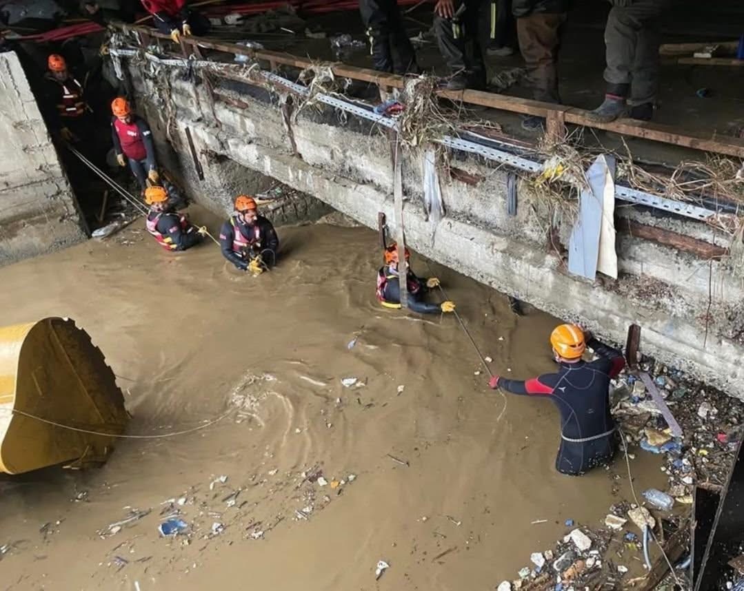 İstanbul’da yaşanan sel felaketinin ardından Muğla AFAD ekipleri, bölgede yürütülen